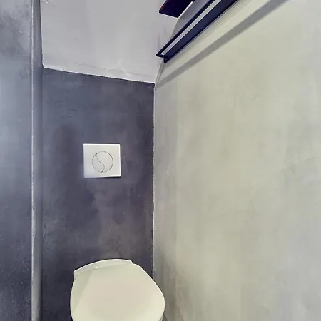 Arc De Triomphe By Studio Prestige *